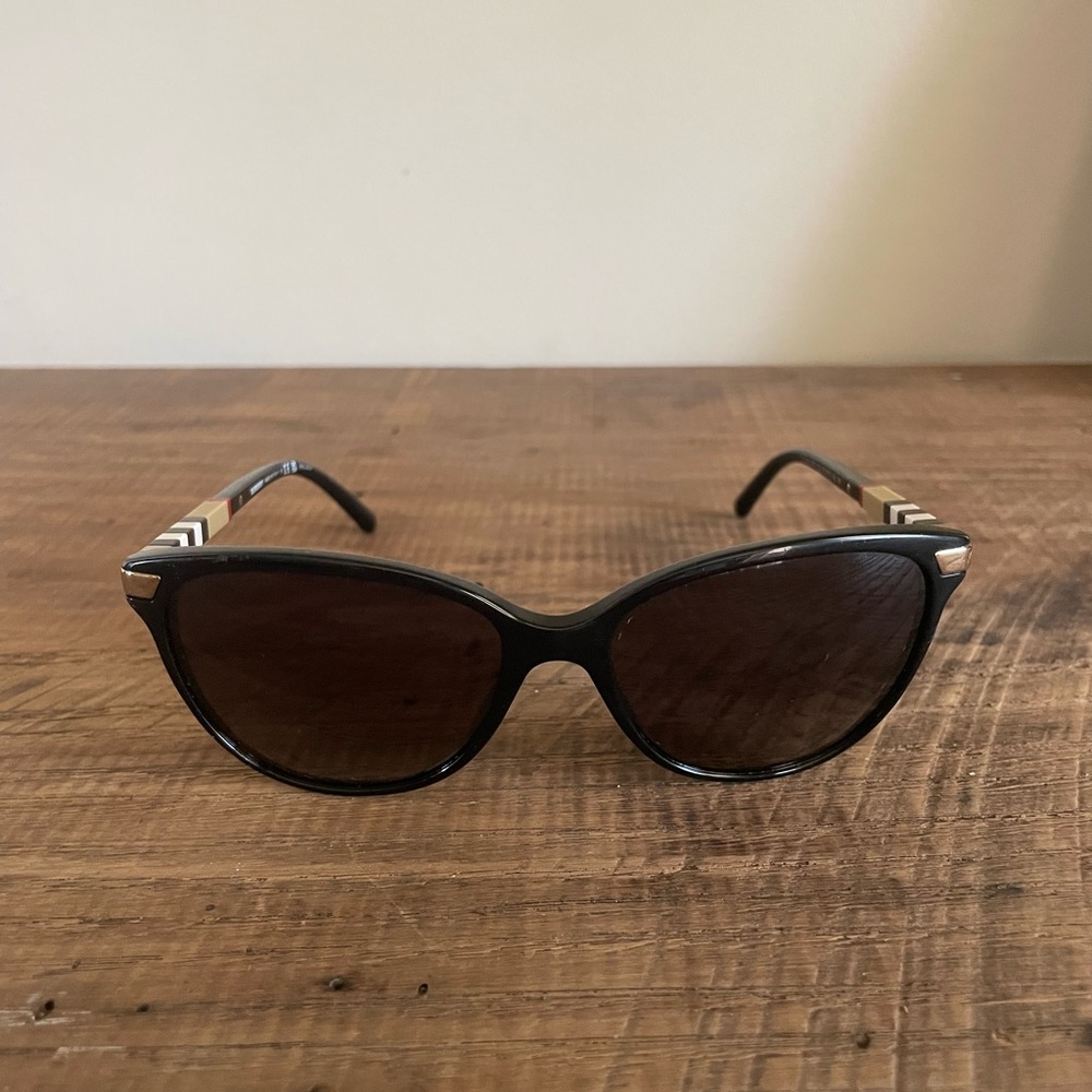 Burberry sunglasses